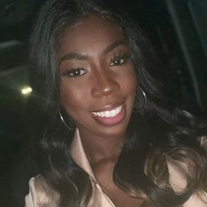 Meet your Posher, Monique